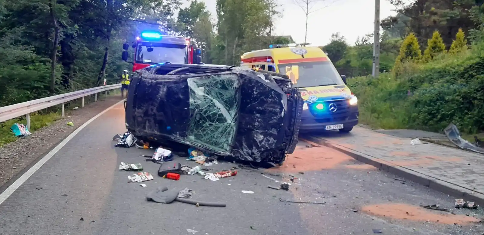 Wypadek w Naściszowej. Jedna osoba trafiła do szpitala