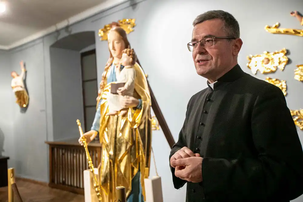 Wernisaż wystawy rzeźb z ołtarza głównego Bazyliki św. Małgorzaty