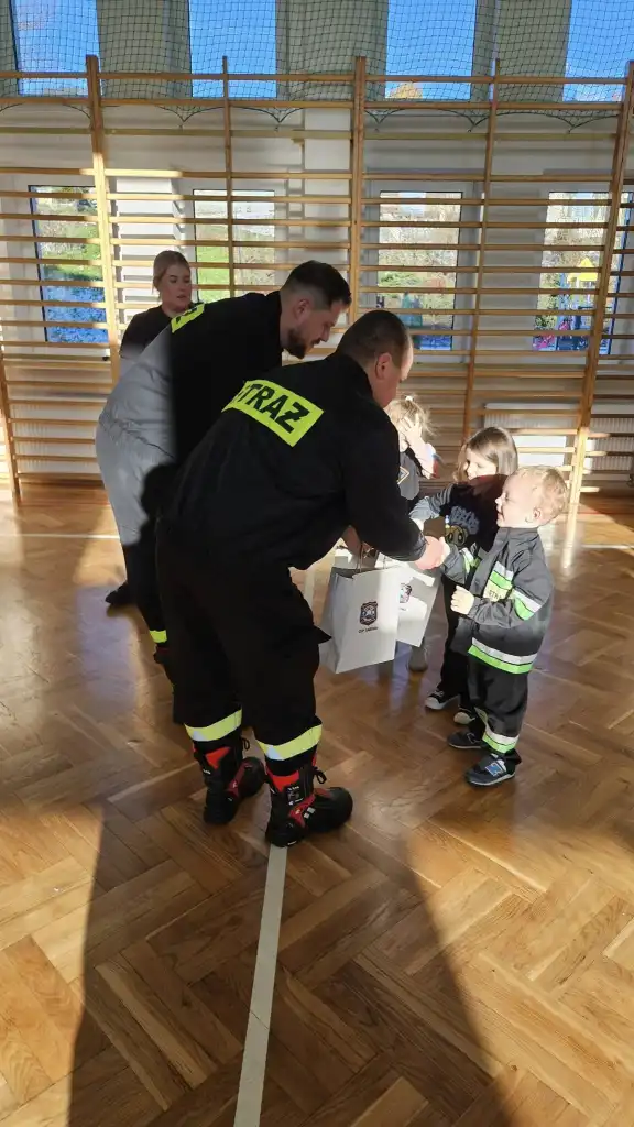 Młodzi strażacy na start! Gminne Halowe Zawody Sportowo-Pożarnicze w Łabowej