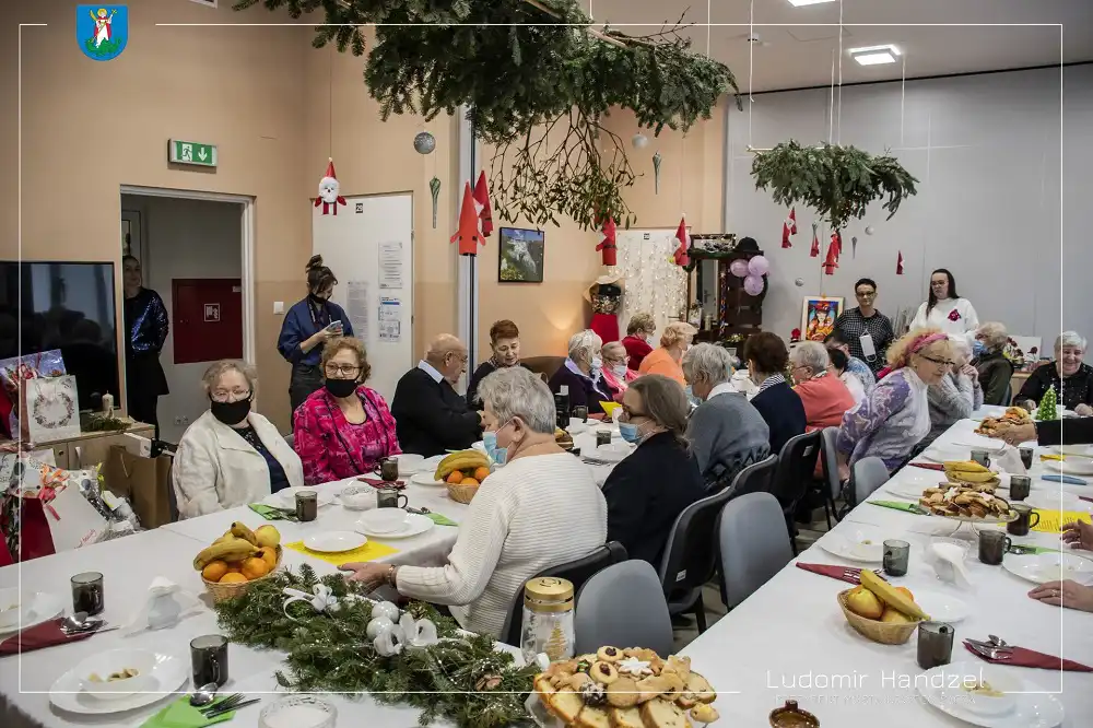Wigilijne spotkanie w Dziennym Domu Seniora