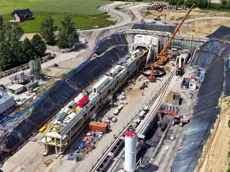 Jadwiga wystartowała! Kolejowy gigant ruszył z budową najdłuższego tunelu kolejowego w Polsce