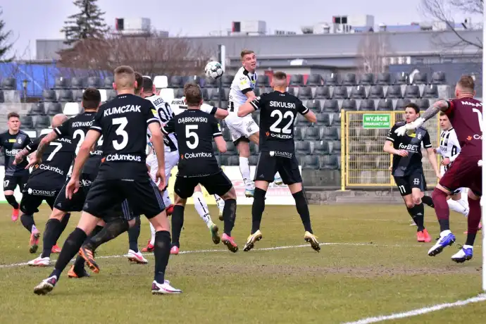 Drużyna Sandecji wygrywa w meczu z Łódzkim KS-em