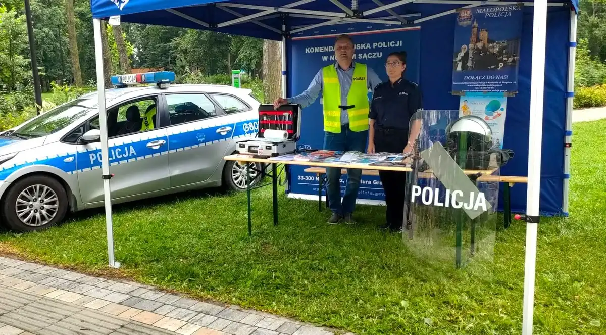 Inauguracja Bezpiecznych Wakacji 2023 z sądeckimi policjantami