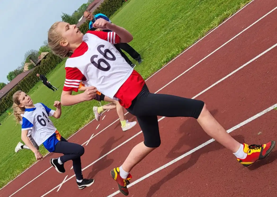 W Nawojowej rozegrano Powiatowe Zawody w Czwórboju Lekkoatletycznym