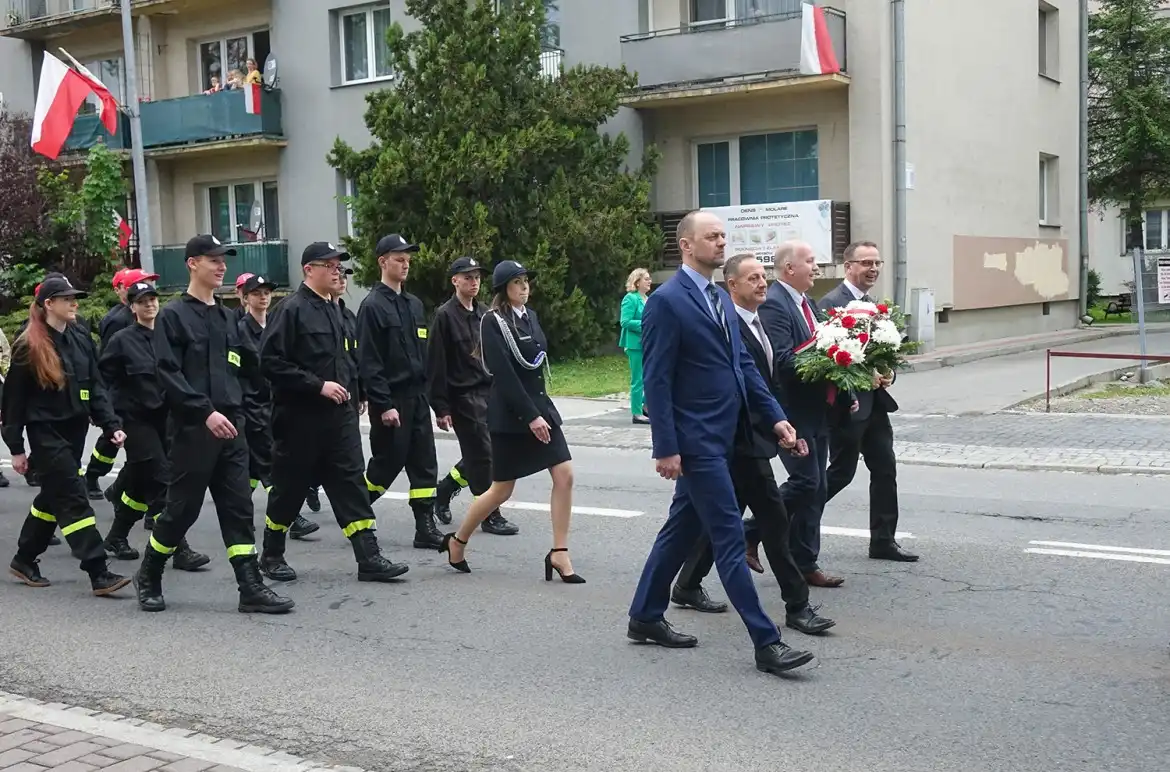 Grybów świętuje Dzień Strażaka. Wsparcie i wdzięczność dla bohaterów dnia codziennego