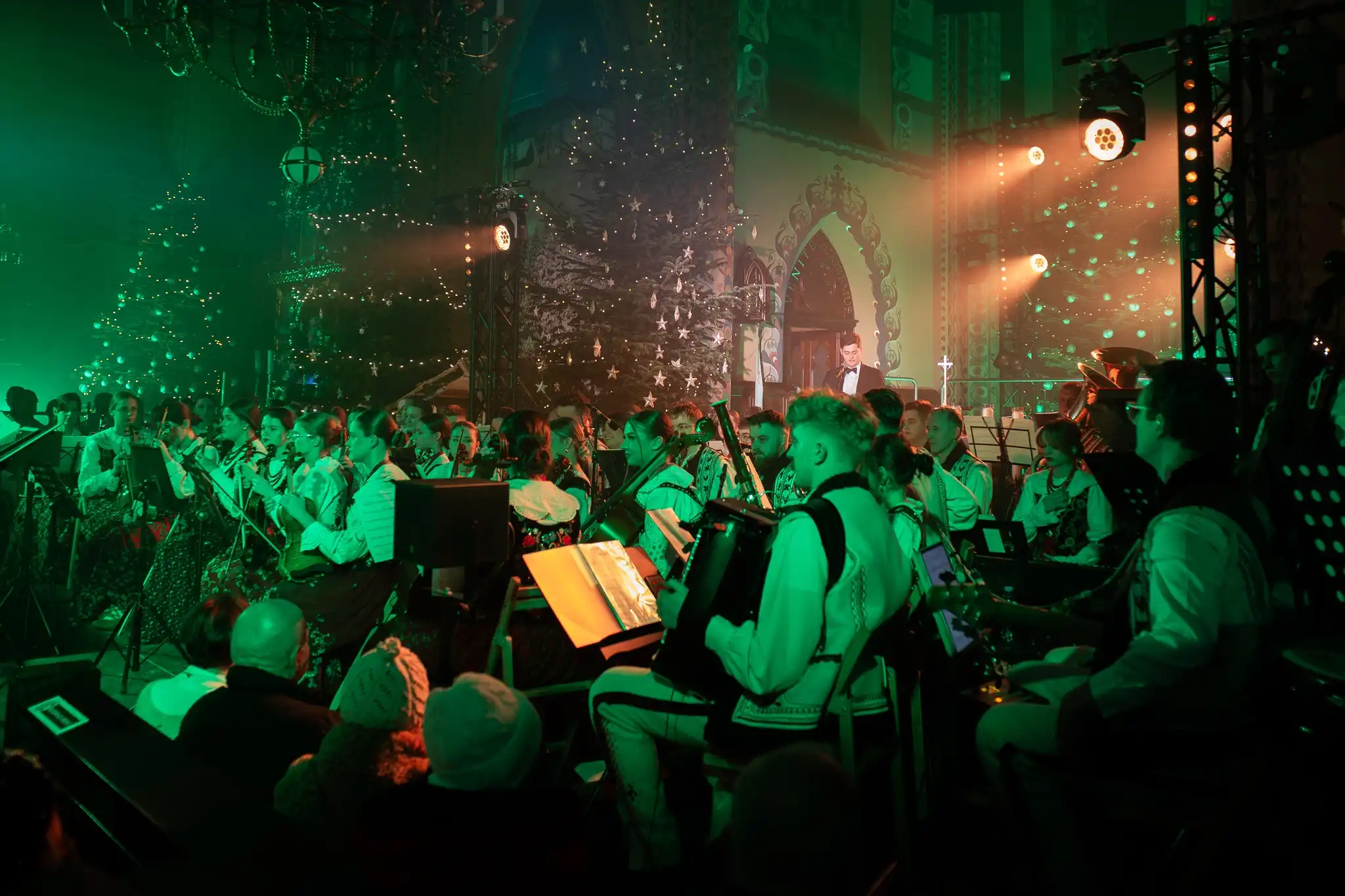 Muzyczna odyseja w świetle iluminacji. Zagórzański Koncert Noworoczny