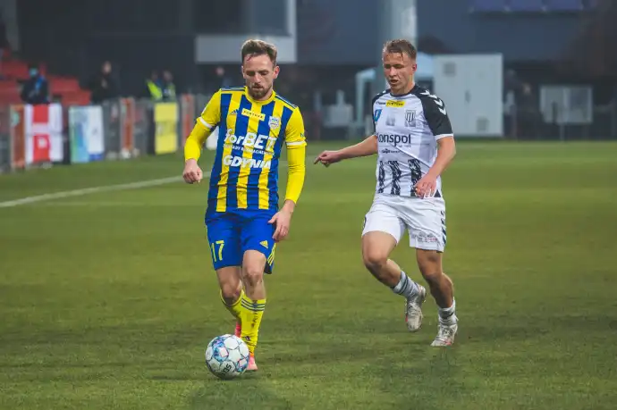 Sandecja pokonuje w Niepołomicach Arkę Gdynia
