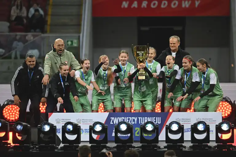 Złoto dla KS Starówka Nowy Sącz w ogólnopolskim turnieju „Z orlika na stadion”