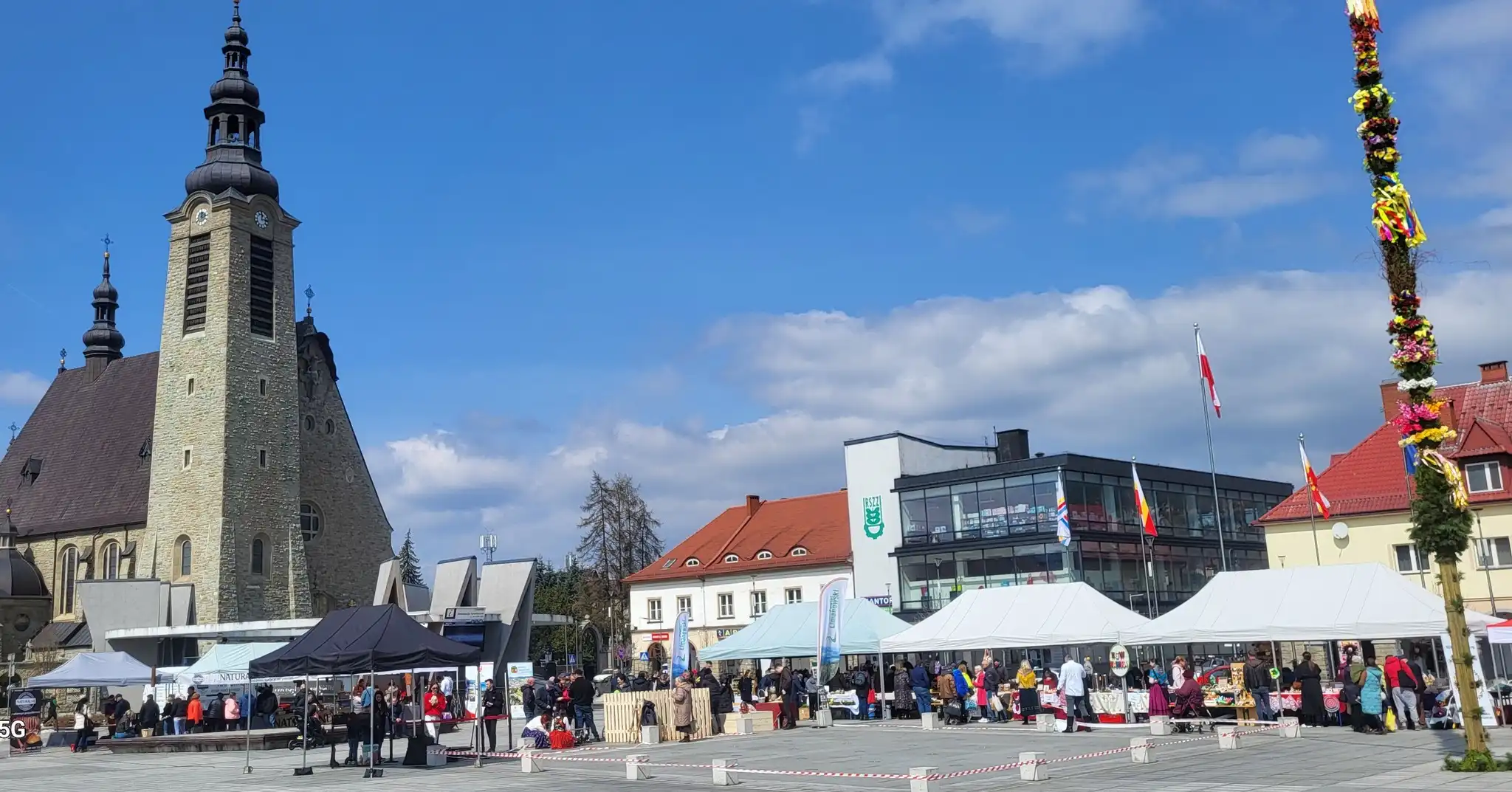 Świąteczna atmosfera na limanowskim rynku. V Kiermasz Wielkanocny za nami