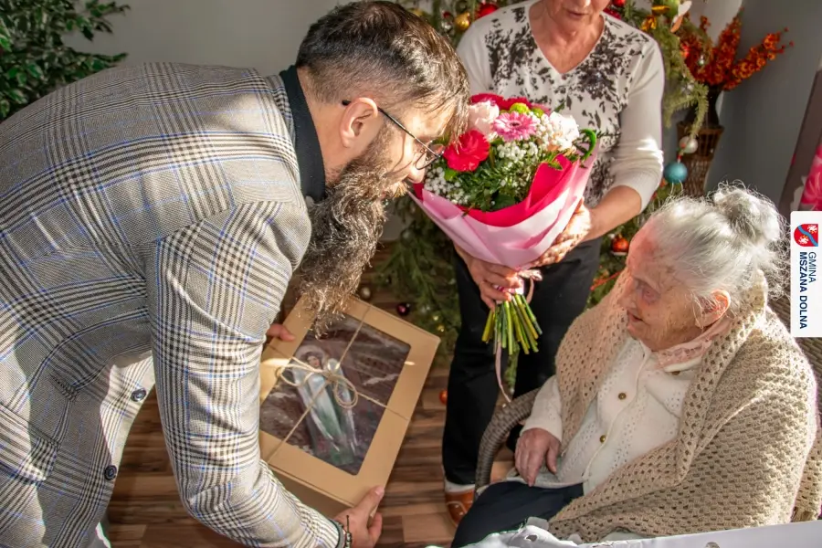 Wyjątkowy jubileusz w Kasince Małej. Pani Władysława Nawara świętuje 105. urodziny