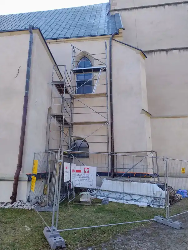 Kościół św. Elżbiety Węgierskiej w Starym Sączu odzyskuje blask