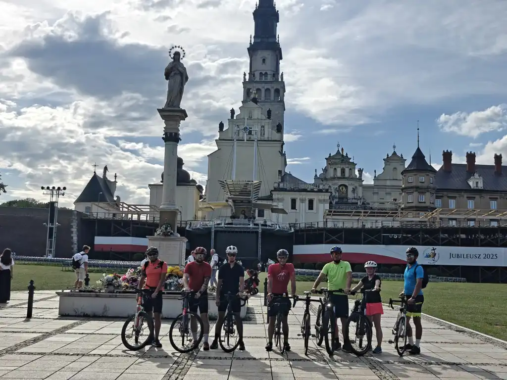 Strażacka pielgrzymka na Jasną Górę. Tradycja trwa