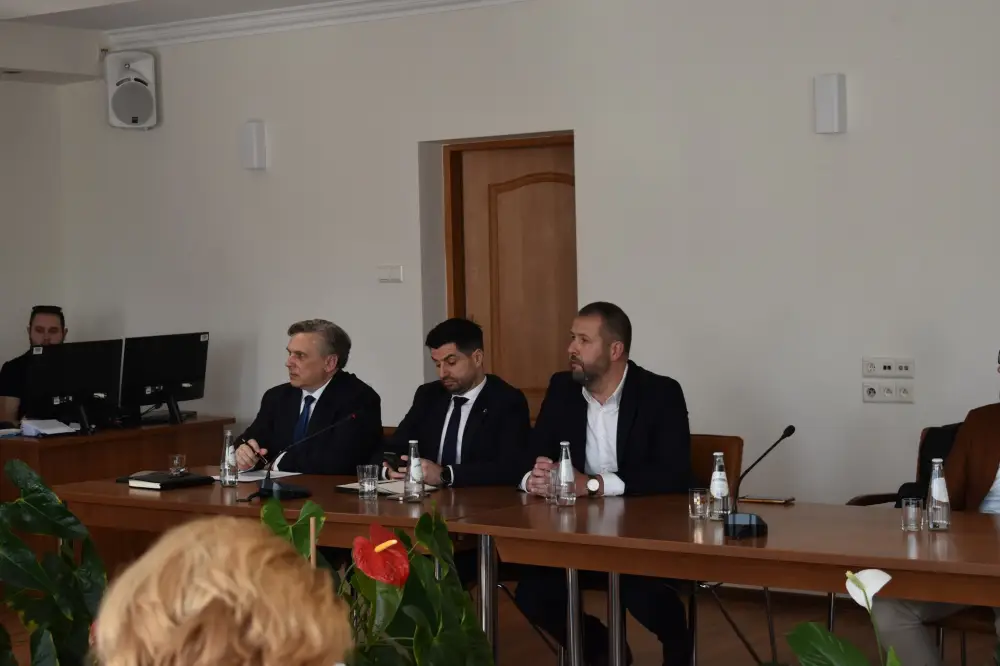 Gmina Łużna chce budować mieszkania. Jest jednomyślna decyzja rady