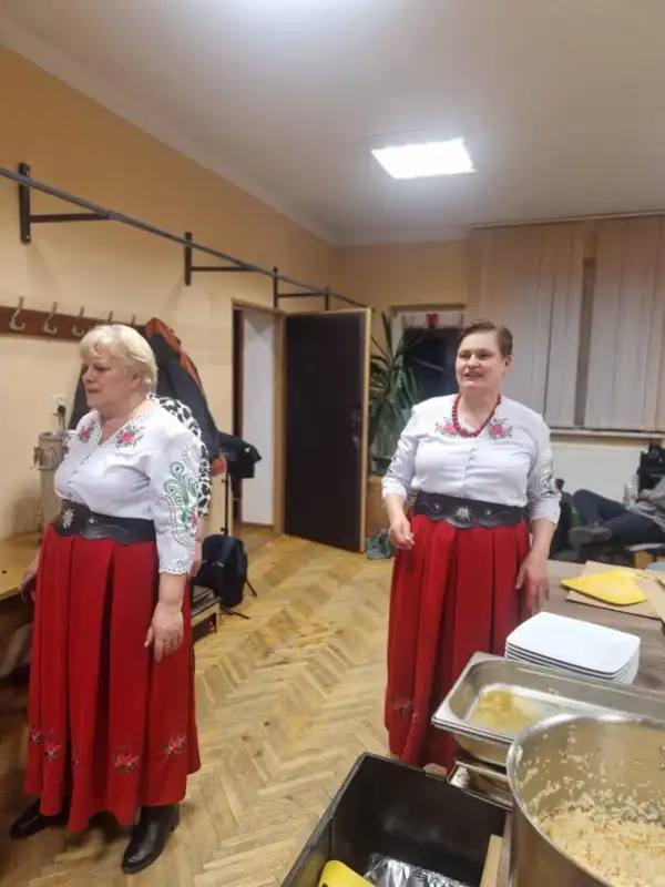 Seniorzy łączą pokolenia. Radosny Dzień Seniora w Łabowej