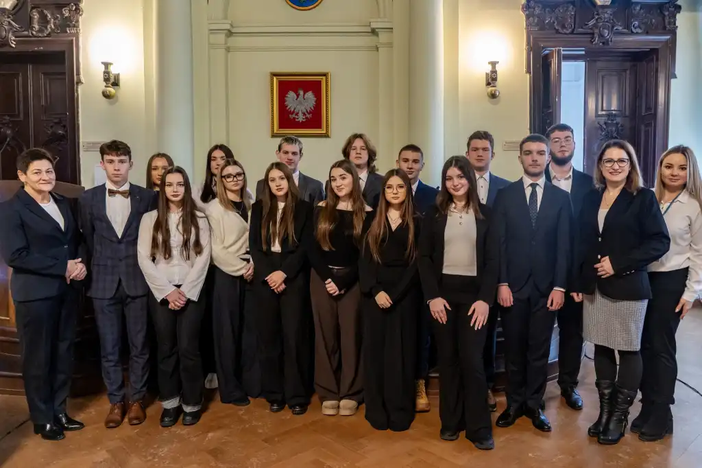 Młodzi radni złożyli ślubowanie. Wybrano Prezydium VI kadencji
