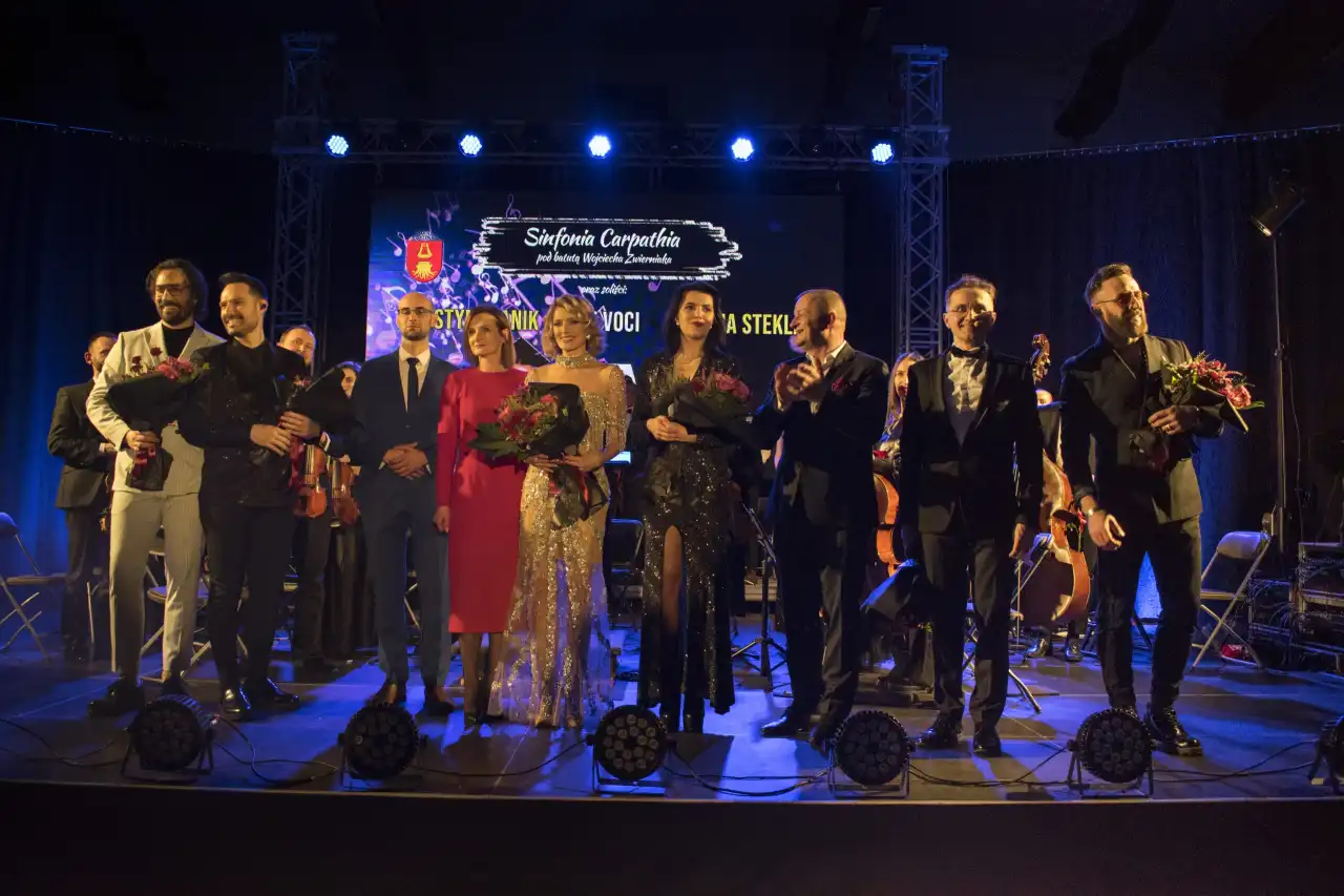 Sinfonia Carpathia porwała Korzenną. Niezapomniany koncert pełen braw i emocji