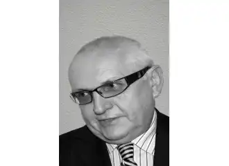 Zmarł Marian Ryczek - długoletni dyrektor Wydziału Geodezji i Budownictwa Starostwa Powiatowego w Nowym Sączu