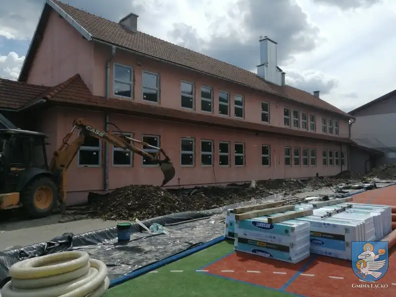 Gmina Łącko: Trwa modernizacja placówek oświatowych