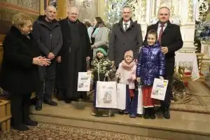 Parafialny Przegląd Kolęd i Pastorałek w Pisarzowej. Świętowanie tradycji i talentów