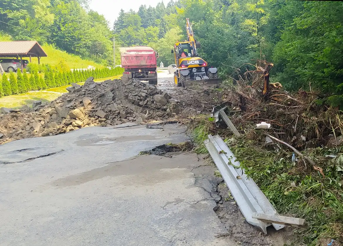 Rozpoczął się remont 4,5 km odcinka drogi powiatowej Paszyn - Mogilno - Krużlowa