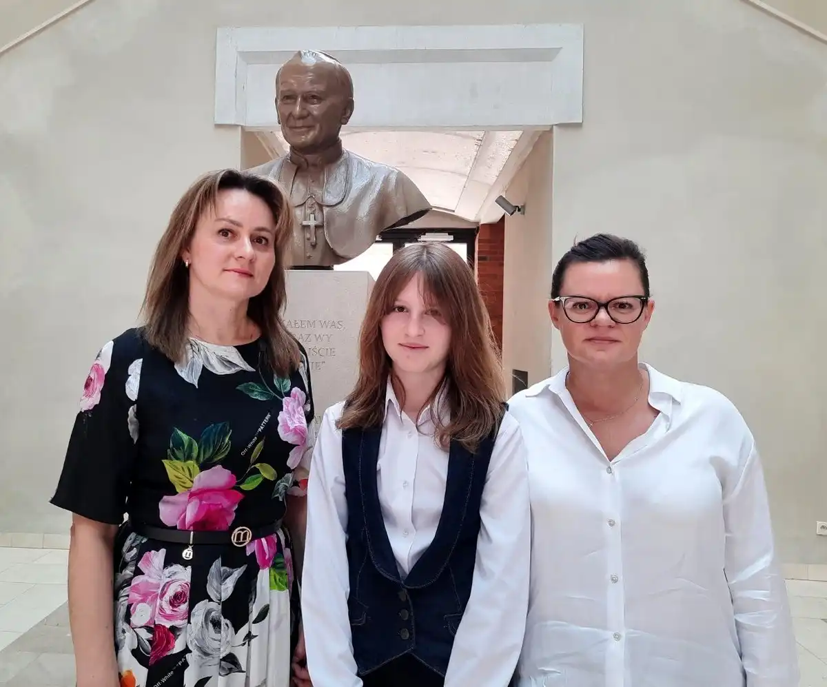 Uczennica z Tęgoborzy wyróżniona na Gali Instytutu Dialogu Międzykulturowego im. Jana Pawła II w Krakowie