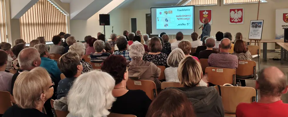 Seniorzy w Ropie pytali o zdrowie. Ekspert mówił o sercu, otyłości i odżywianiu