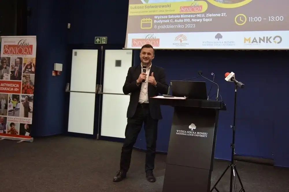 Konferencja "Bezpieczny Senior" w Wyższej Szkole Biznesu – National Louis University