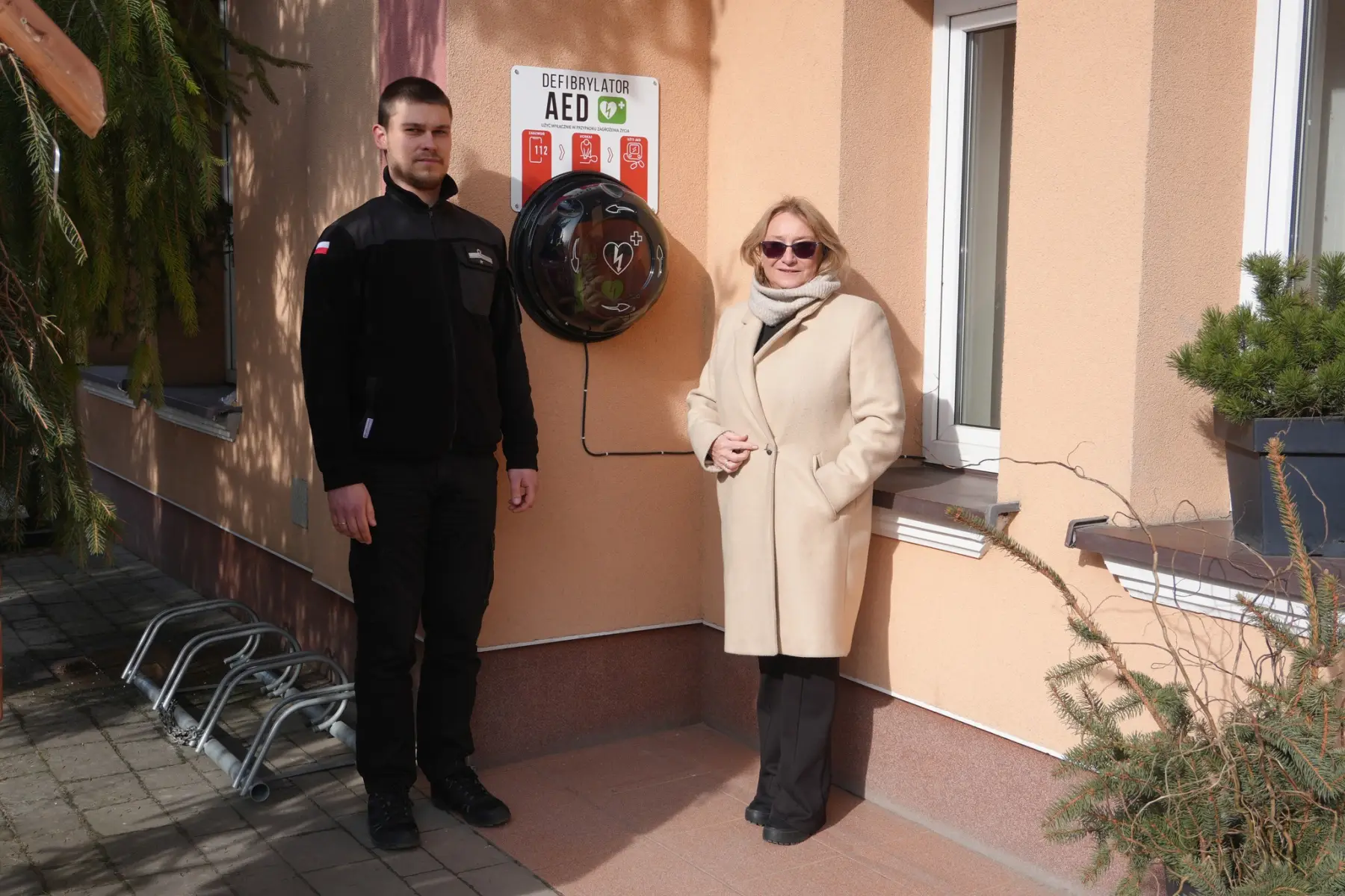 W razie nagłego zatrzymania krążenia liczą się sekundy. AED w centrum Sękowej