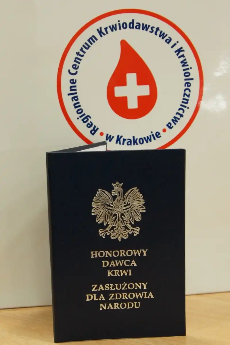 Jeden z funkcjonariuszy KaOSG odznaczony przez Ministra Zdrowia