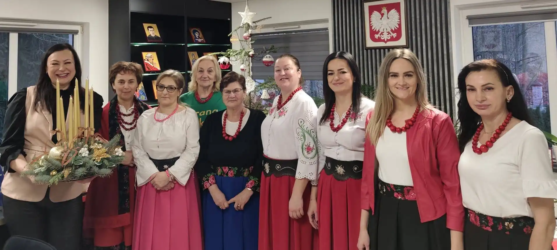 Świąteczna atmosfera w Urzędzie Gminy Łabowa. KGW i seniorzy z wizytą