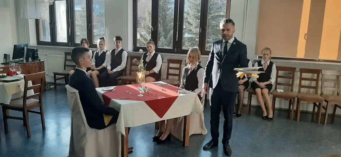 Pokaz serwisu francuskiego w ZSP w Krynicy-Zdroju