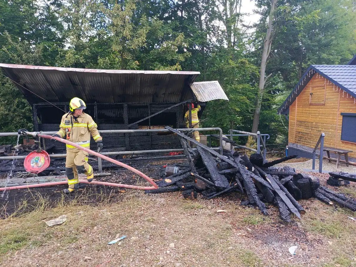 Groźny pożar w Kamiannej. Zagrożone były pobliskie zabudowania