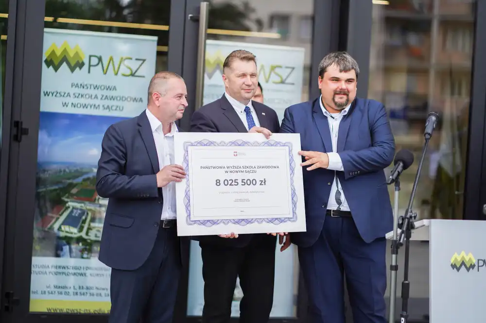 Minister Przemysław Czarnek odwiedził uczelnie w Nowym Sączu