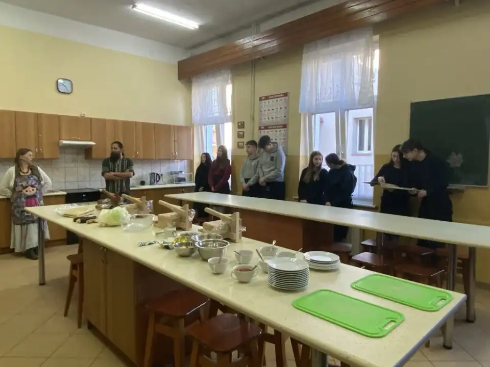VI Sesja Młodzieżowej Rady Miejskiej w Bieczu. Zdrowie na talerzu i smak Meksyku