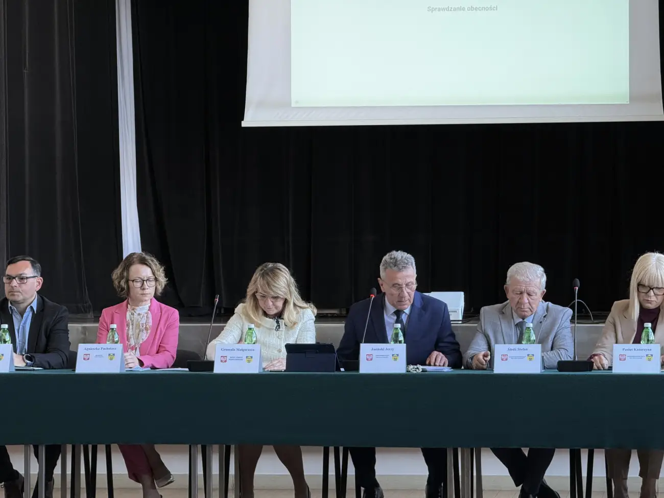 Decyzje dla gminy i mieszkańców. XXVI sesja Rady Gminy Podegrodzie