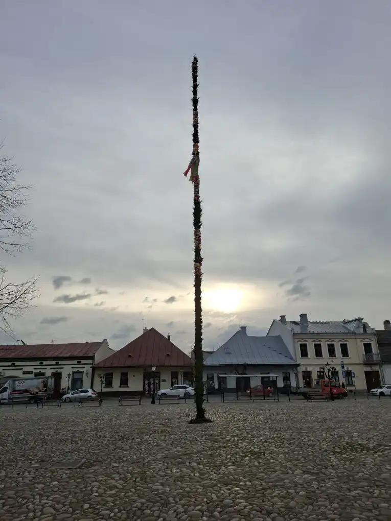 Wielkanocna Palma już na Rynku w Starym Sączu