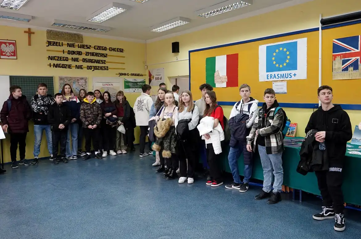 Tłumy ósmoklasistów na Dniu Otwartym w ZSP w Nawojowej