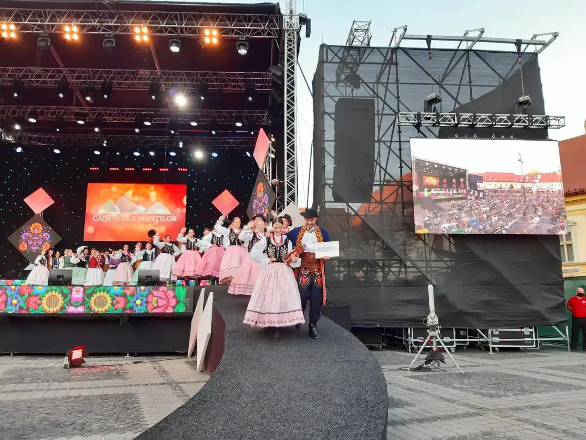 Wakacyjne sukcesy zespołu Mystkowianie
