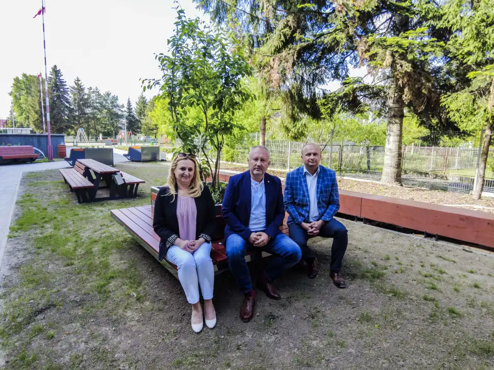 Nowy Sącz: Zielono-niebieska infrastruktura przy SP 15