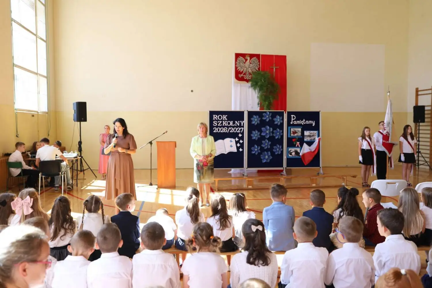 Wakacje się skończyły. W limanowskich szkołach zabrzmiał pierwszy dzwonek