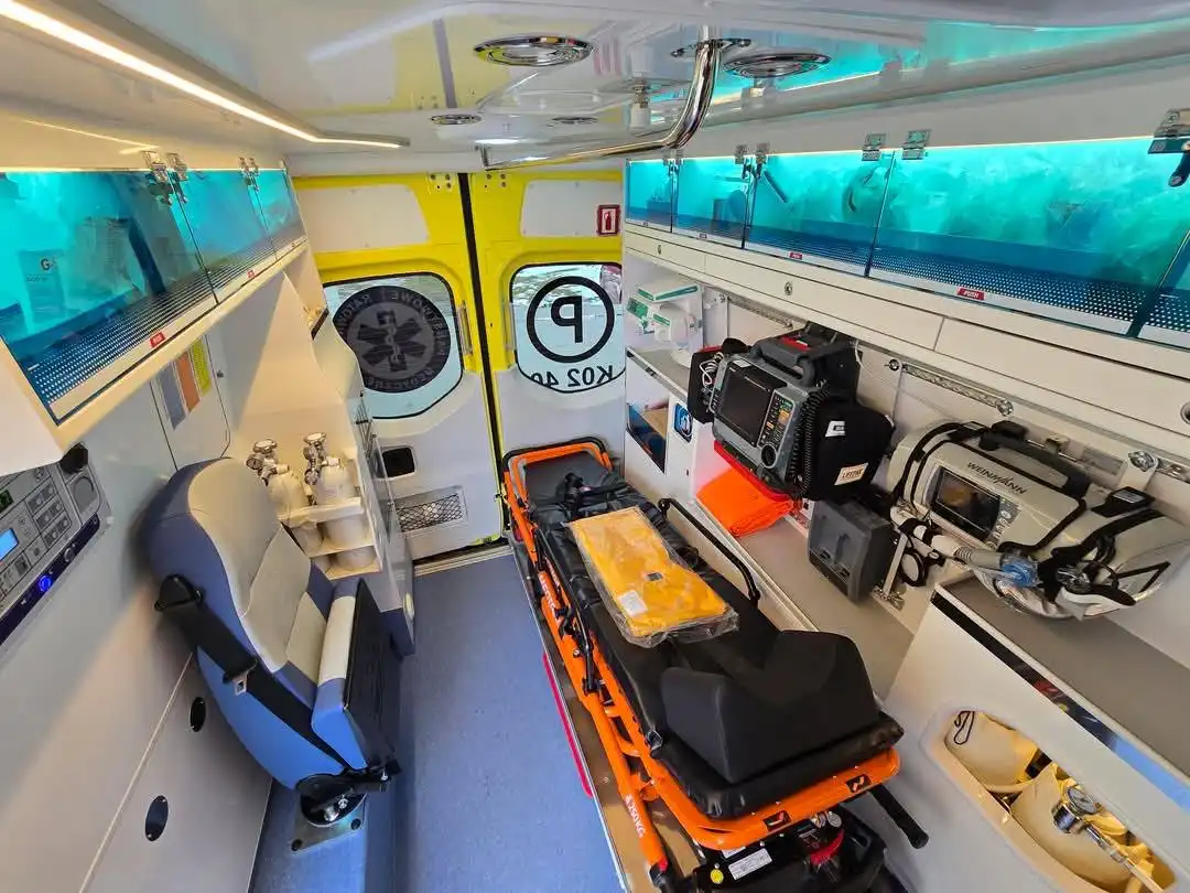 Nowy ambulans w Gorlicach. Nowoczesna pomoc w trudnych warunkach