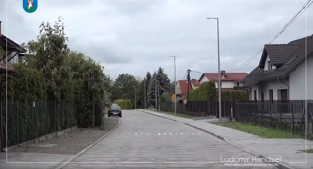Kompleksowe rozwiązanie drogowe na łączniku ulic Jamnickiej i Długoszowskiego w Nowym Sączu
