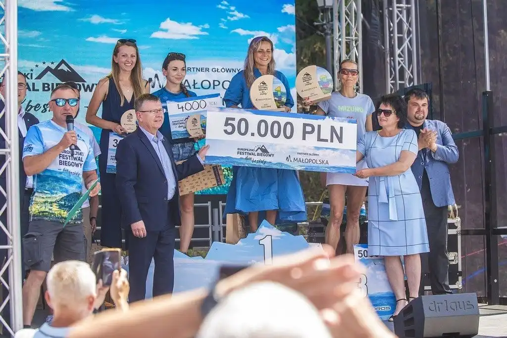 Zwycięzcy Krynickiej Setki i Małopolskiej Rekordowej Dychy nagrodzeni