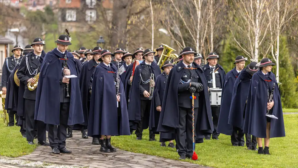 Jednostki OSP w Piwnicznej-Zdroju i Wierchomli Wielkiej mają nowe wozy strażackie