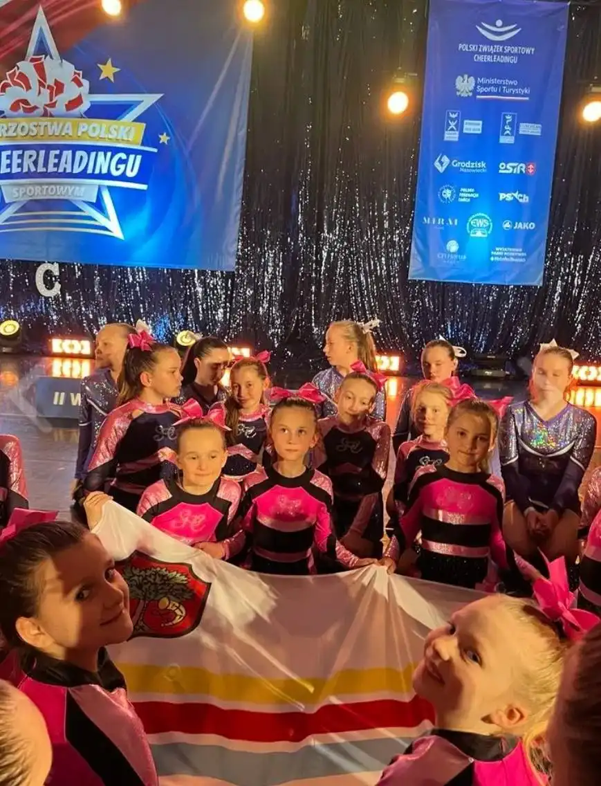 Stars Cheer na podium! Limanowskie zawodniczki zdobywają Grodzisk