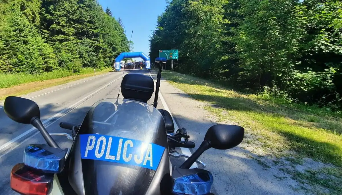 Sądeccy Policjanci zabezpieczali II Europejski Festiwal Biegowy – Dwa Beskidy