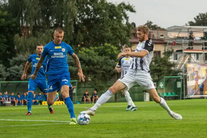 Zwycięski mecz z Puszczą. Drużyna Sandecji wraca z Niepołomic z kompletem punktów