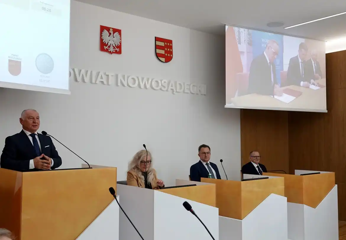 Sesja RPN: sporo inwestycji na drogach i likwidacja azbestu