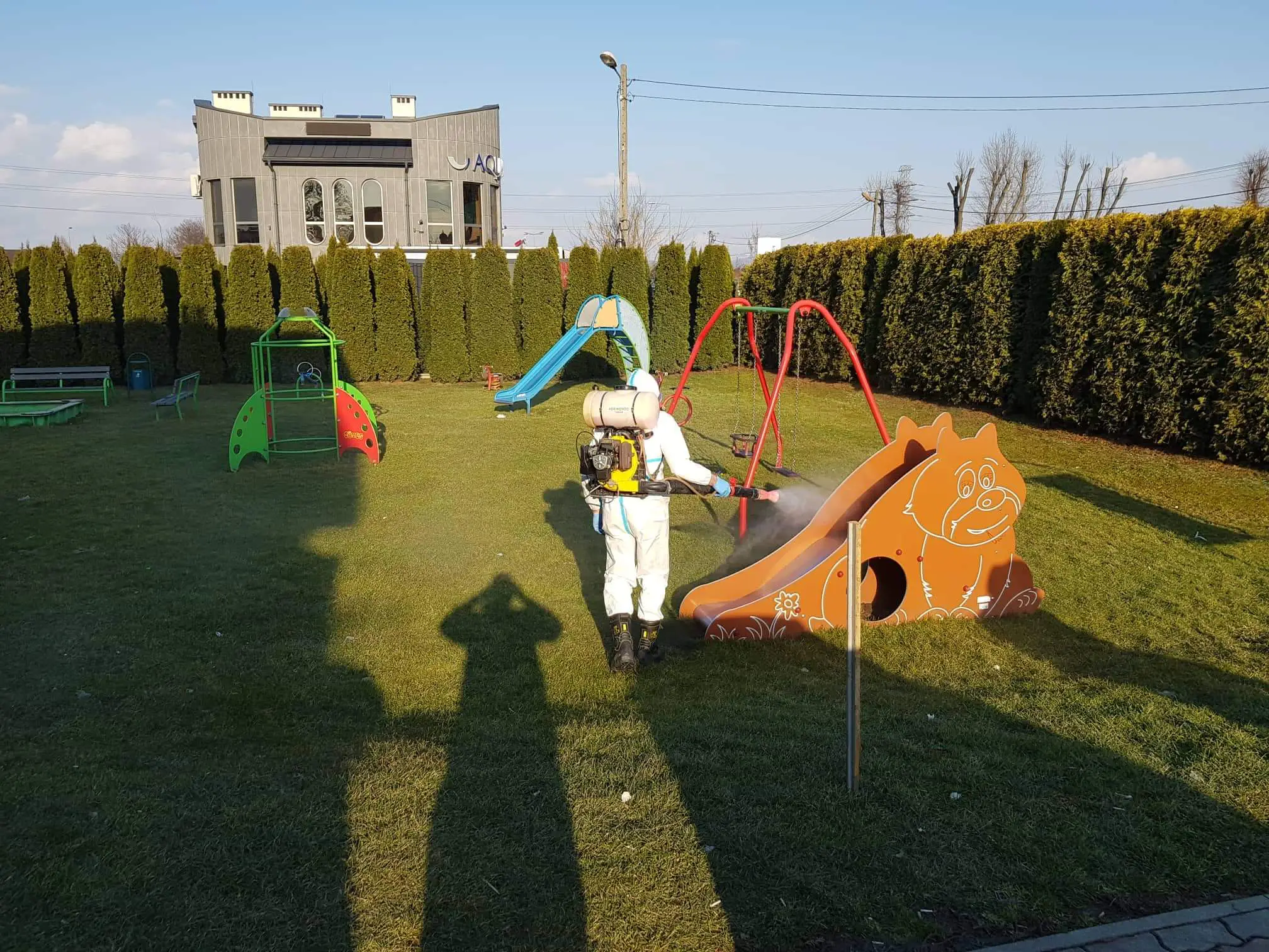 Strażacy dezynfekowali miejsca publiczne