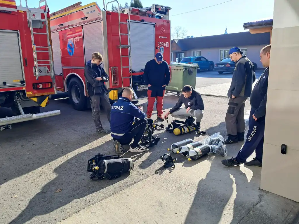 Strażacy z OSP Łącko doskonalą swoje umiejętności